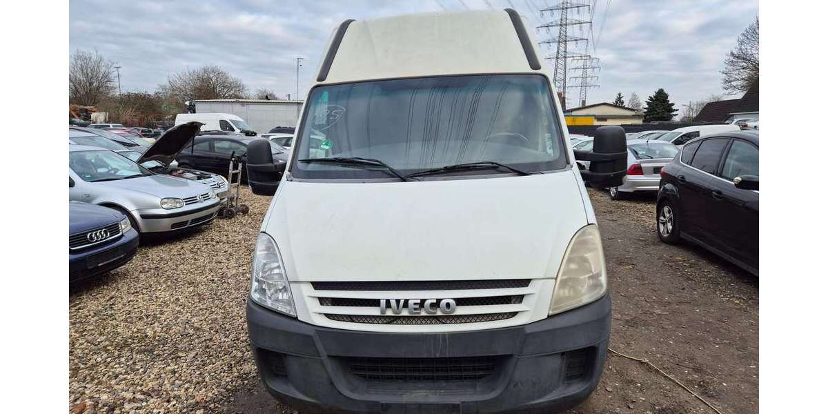 IVECO Daily 277.000 km 4.799 &euro; Bottrop 46242