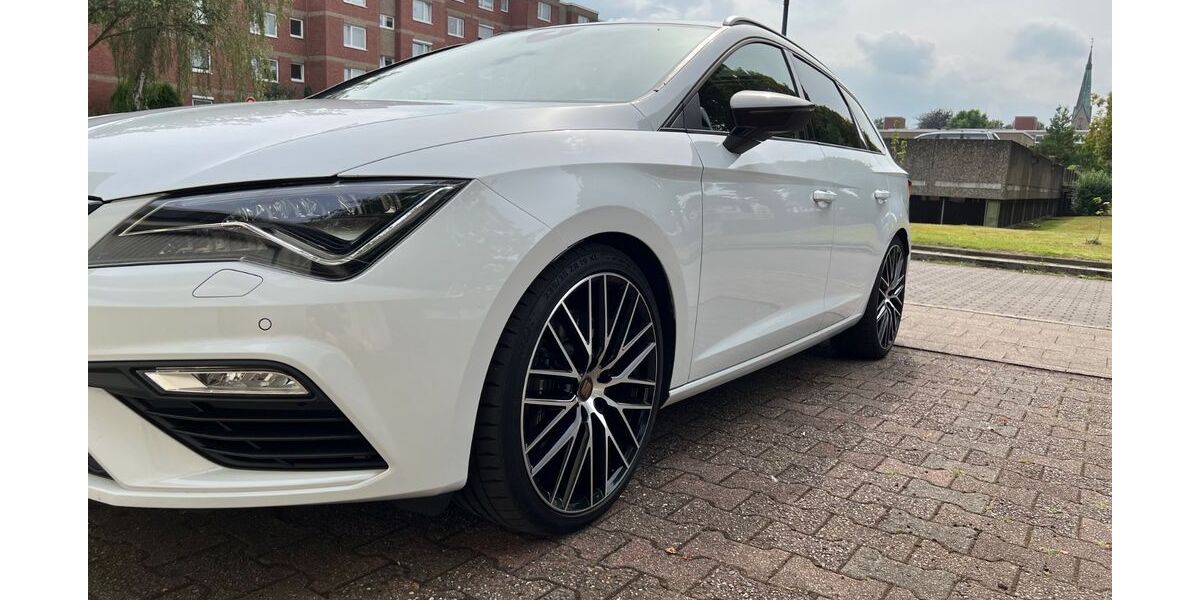 Seat Leon 87.000 km 21.999 &euro; Holzwickede 59439