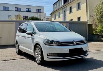 VW Touran 92.000 km 16.000 &euro; Bottrop 46236