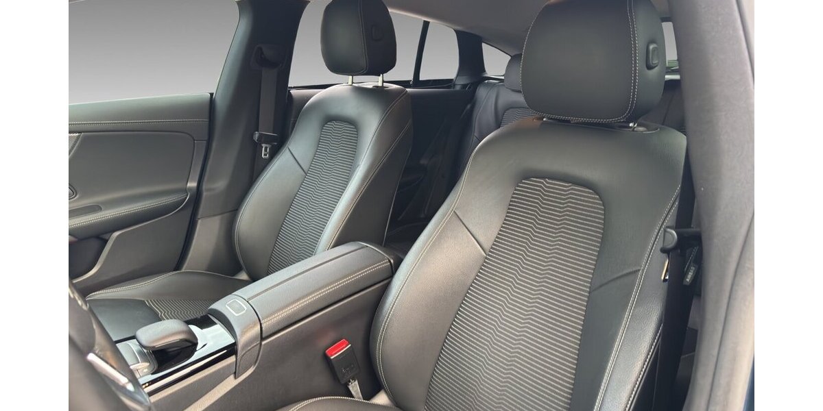 Mercedes-Benz CLA 180 Shooting Brake d Autom.MBUX AHK 152.593 km 11.200 &euro; Wuppertal 42327