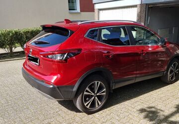 Nissan Qashqai 72.000 km 14.300 &euro; Herne 44625
