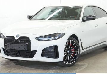 BMW i4 25.725 km 56.930 &euro; Mülheim 45472