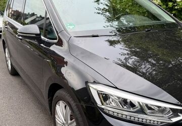 VW Touran 152.000 km 15.500 &euro; Herne 44625