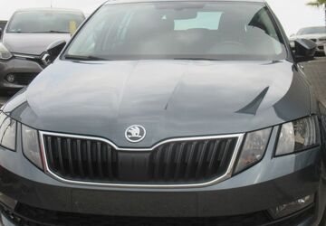 Skoda Octavia 121.488 km 15.890 &euro; Herne 44653