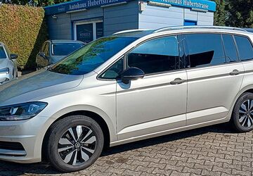 VW Touran 26.500 km 31.480 &euro; Essen 45307