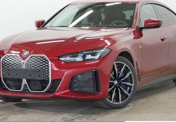 BMW i4 23.870 km 50.550 &euro; Mülheim 45472