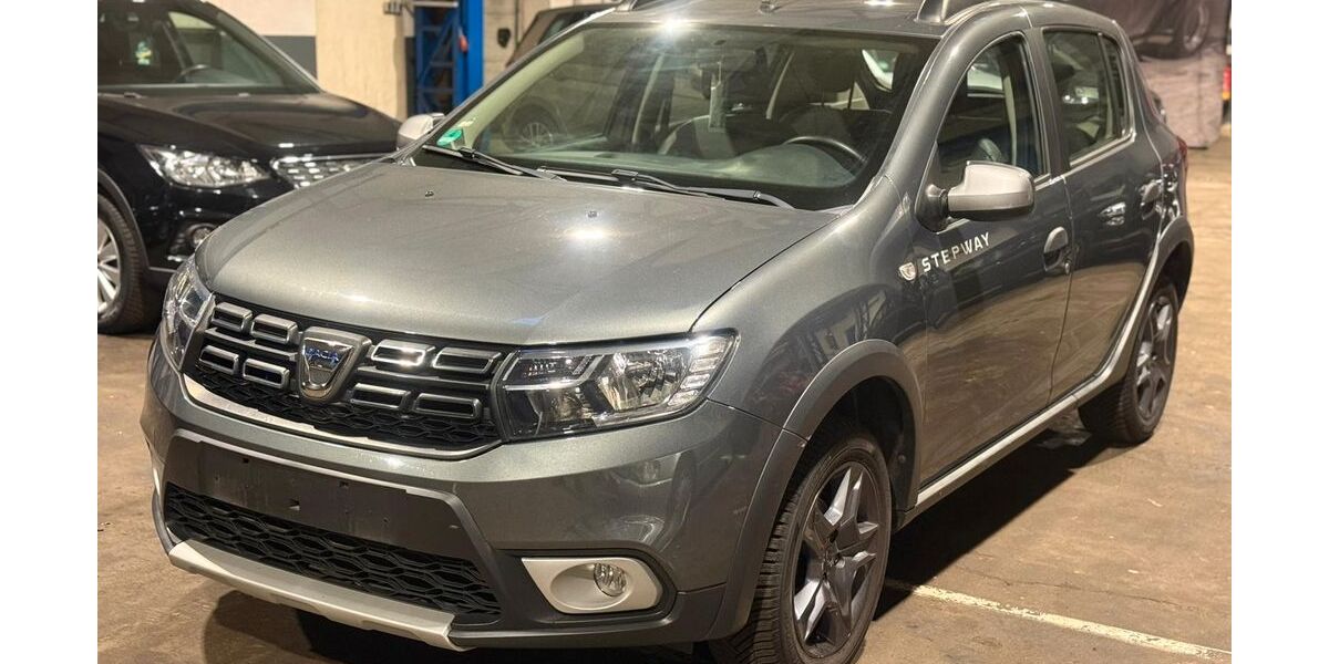 Dacia Sandero 71.000 km 8.290 &euro; Wuppertal 42349