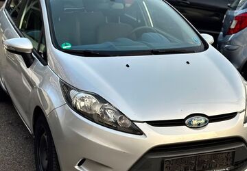 Ford Fiesta 225.000 km 2.490 &euro; Essen 45145