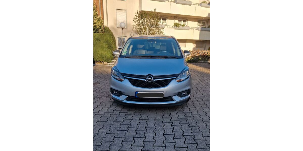 Opel Zafira Tourer 88.000 km 13.200 &euro; Essen 45329