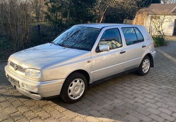 VW Golf 59.000 km 5.999 &euro; Oberhausen 46145
