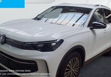 VW Tiguan 17.239 km 33.000 &euro; Essen 45307