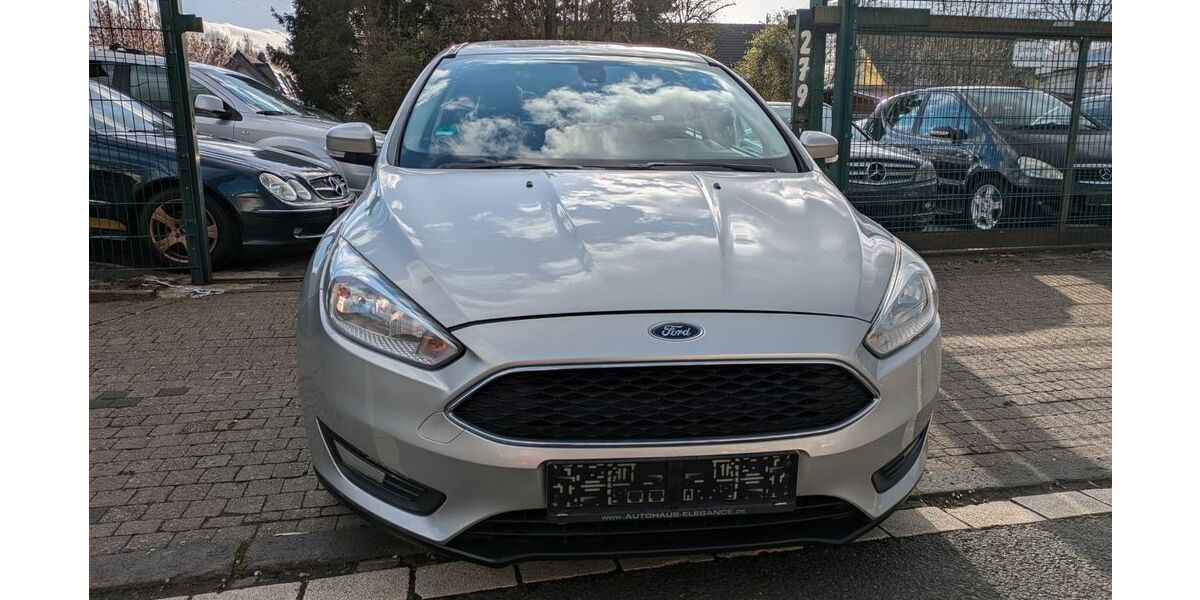 Ford Focus 140.000 km 6.999 &euro; Essen 45359