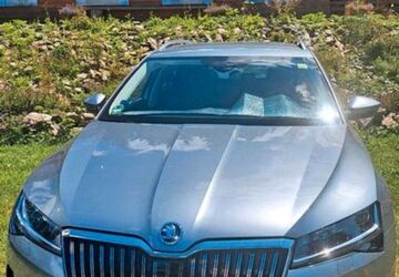 Skoda Superb 140.500 km 18.900 &euro; Schwerte 58239