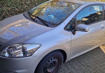 Toyota Auris 77.300 km 6.000 &euro; Ennepetal 58256