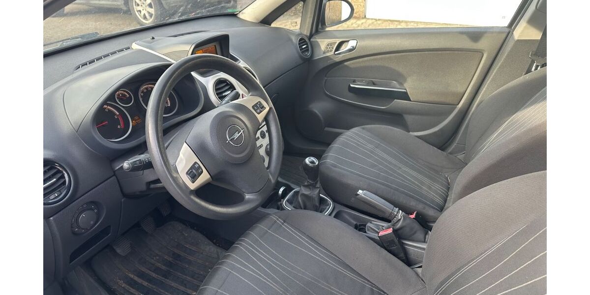 Opel Corsa 180.000 km 2.450 &euro; Herten 45699