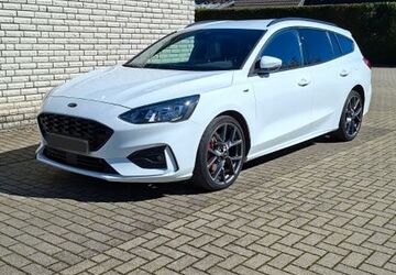 Ford Focus 147.000 km 11.999 &euro; Holzwickede 59439