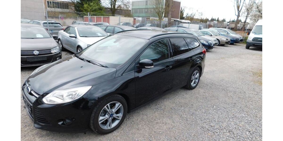 Ford Focus 302.678 km 2.699 &euro; Mülheim 45473