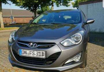 Hyundai i40 155.000 km 7.599 &euro; Dorsten 46282