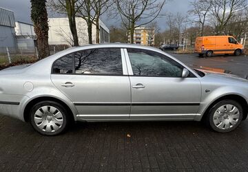 Skoda Superb 233.305 km 950 &euro; Dortmund 44328