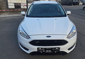 Ford Focus 74.000 km 8.590 &euro; Gelsenkirchen 45884
