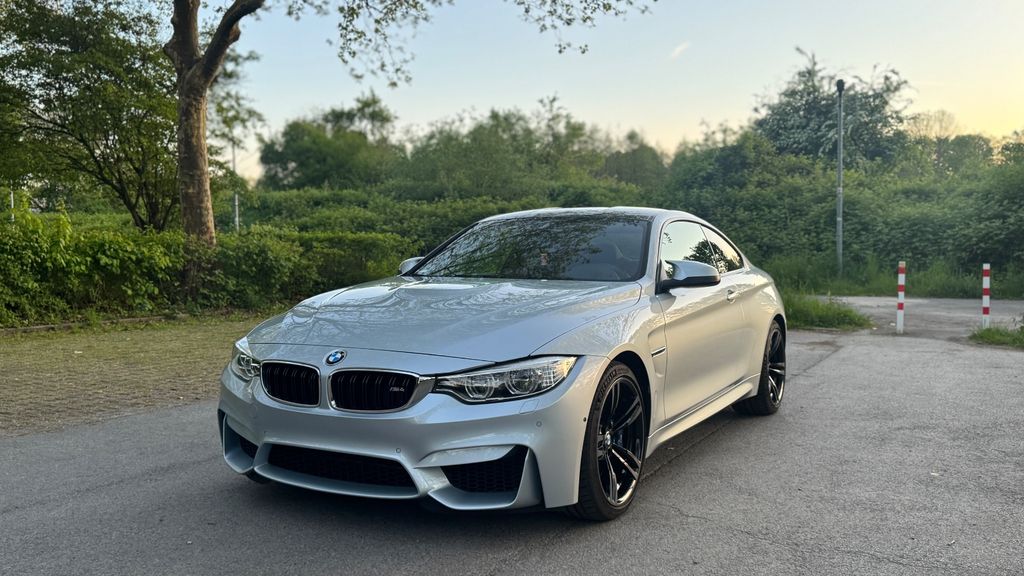 BMW M4 85.000 km 47.900 &euro; Dortmund 44265