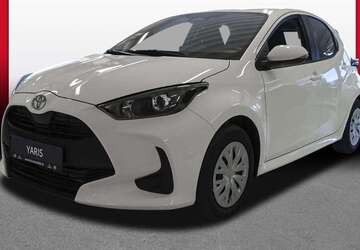 Toyota Yaris 5.006 km 21.999 &euro; Mülheim 45475