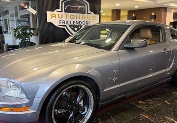 Ford Mustang 107.075 km 11.950 &euro; Essen 45139