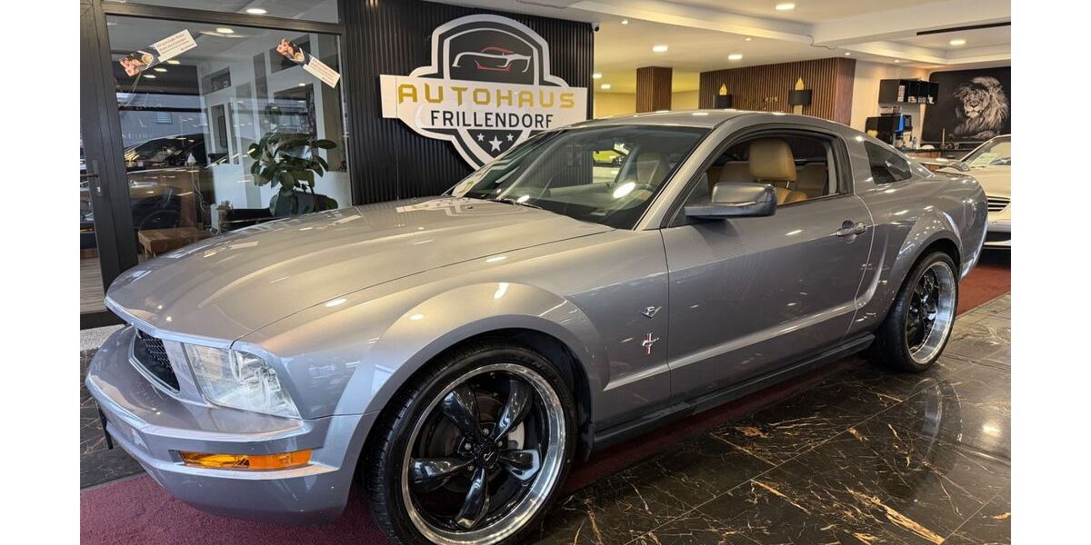 Ford Mustang 107.075 km 11.950 &euro; Essen 45139