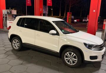 VW Tiguan 210.500 km 6.400 &euro; HERTEN 45699