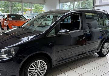 VW Touran 177.305 km 10.980 &euro; Gevelsberg 58285