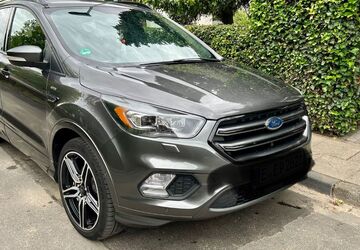 Ford Kuga 140.000 km 12.000 &euro; Essen 45149